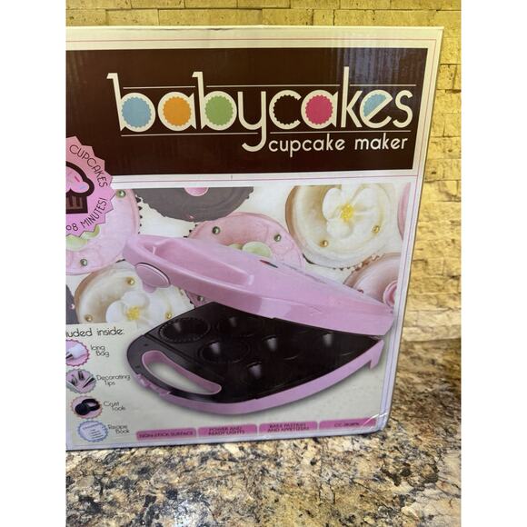 Babycakes Non Stick Mini Cupcake & Pie Maker - New! - Picture 4 of 8